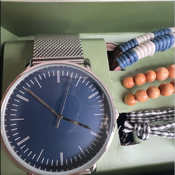 Mens watch and bracelet combo - Picture 3 of 3